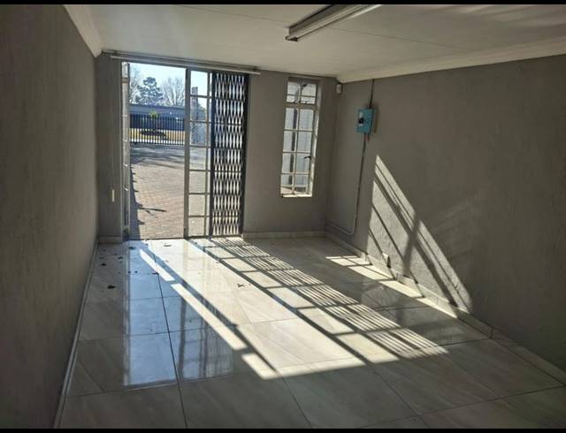 BUSINESS PROPERTY TO RENT IN VANDERBIJLPARK SE 1